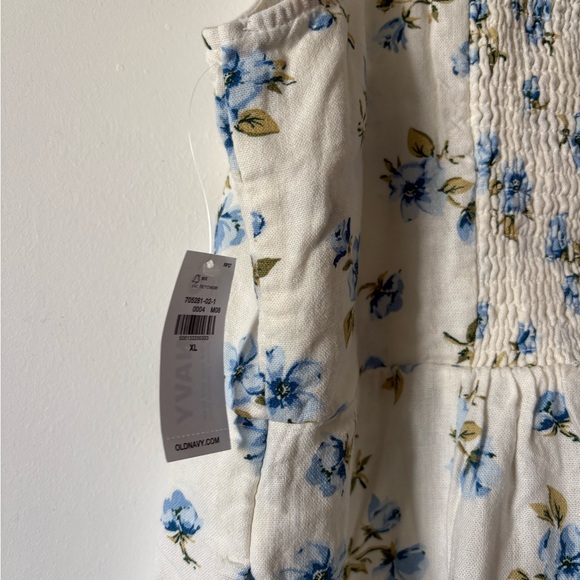 XL Old Navy Floral Midi Dress - Cream and Blue - Picture 5 of 7